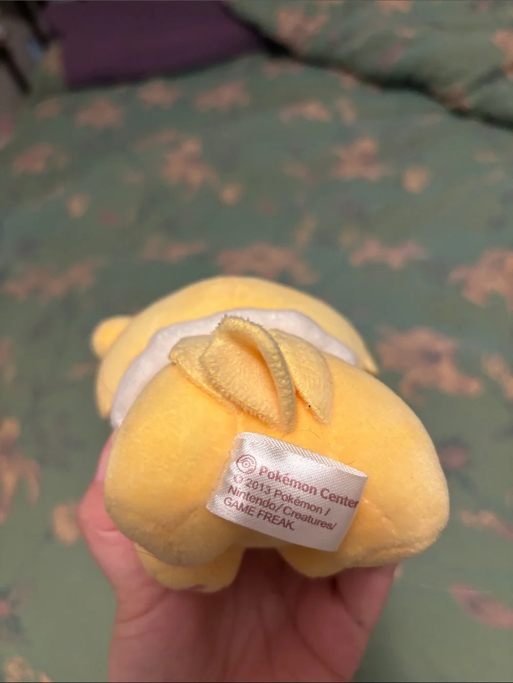 Pokemon Yellow Jolteon Plush with White Collar 2013